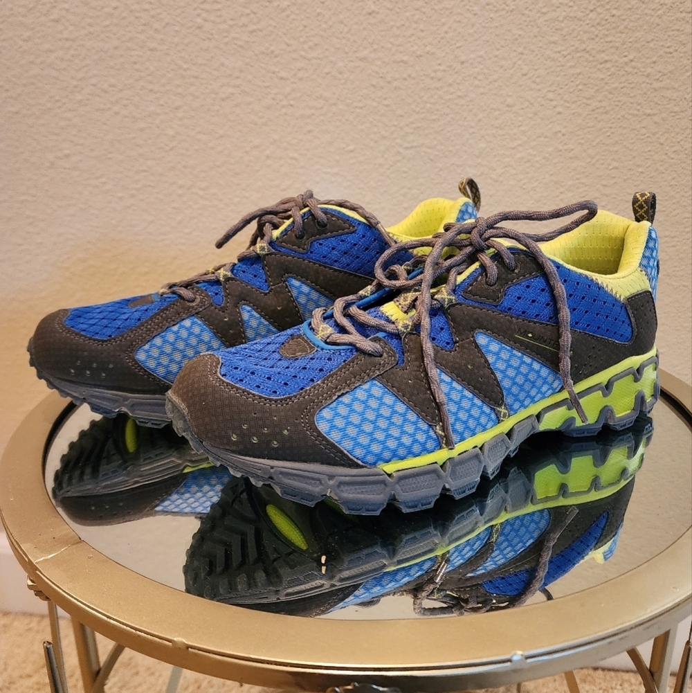 NWOB Mountrek Horizon Woodland Trail Size 10 Blue Green 💚